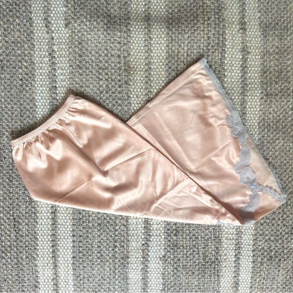 Vintage Pink Lace Trim Slip Skirt - Picture 4 of 5